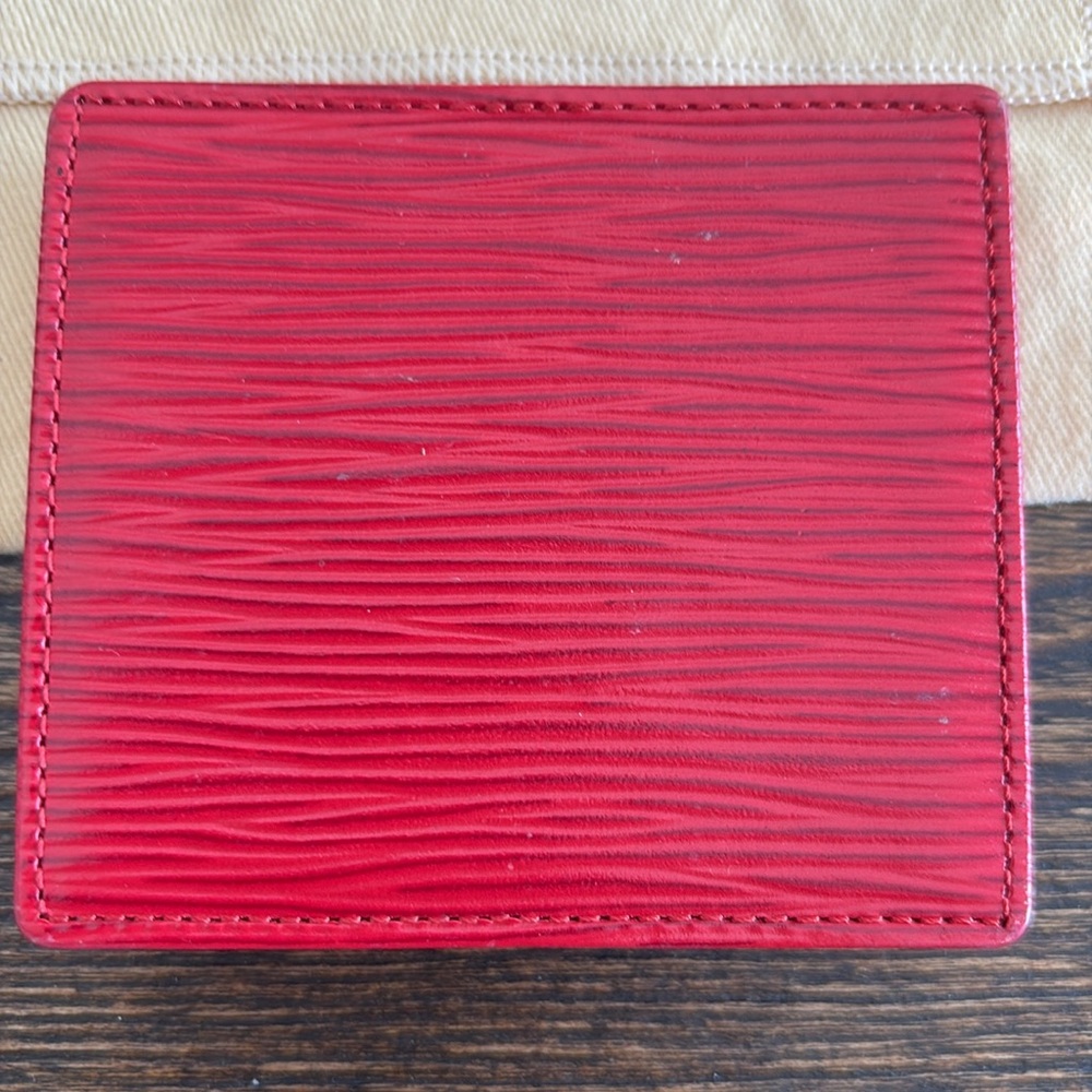 Louis Vuitton Vintage Castilian Red Epi Leather Accordion Coin Purse - Picture 5 of 11